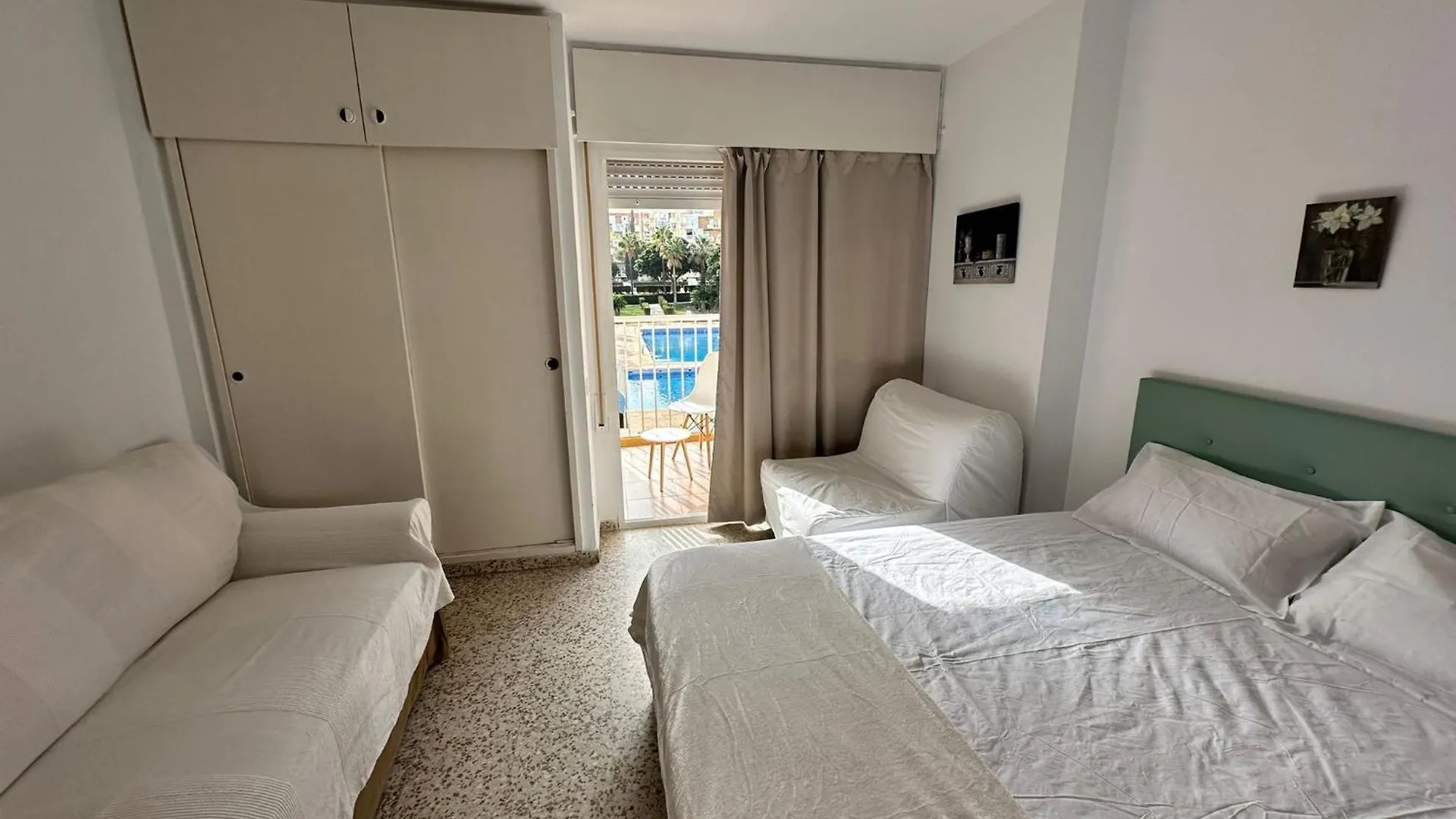 Acogedor Estudio Con Piscina Y Vistas Al Mar Benalmádena Spagna